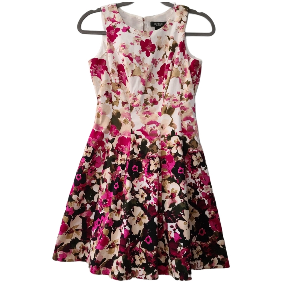 White House black market floral fit & flar…